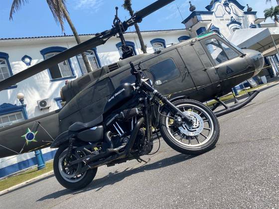 HARLEY-DAVIDSON SPORTSTER XL 883 R HARLEY-DAVIDSON SPORTSTER XL 883 R